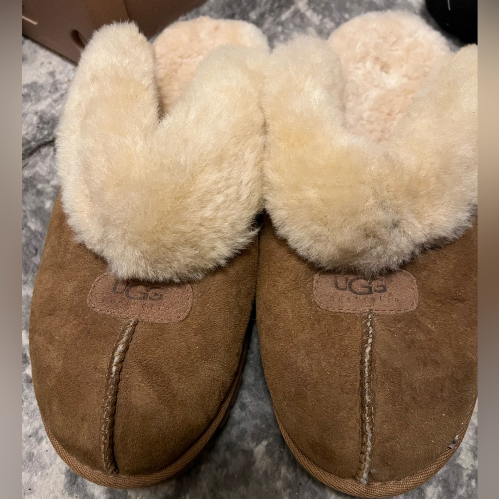 Women’s Ugg slippers